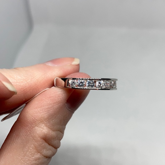 NWT Simulated Diamonds sterling silver ring J-63,64 - Picture 5 of 9